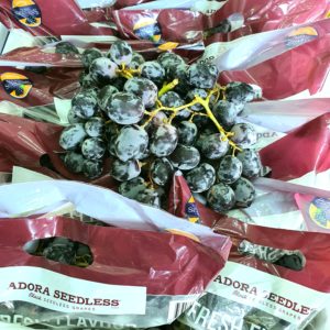 Grapes Adora Black Seedless (1kg)